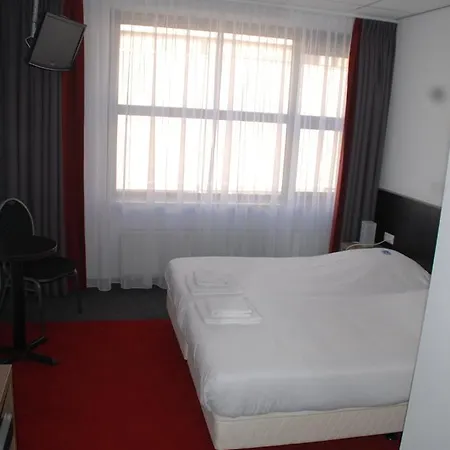 Hotel Ptc Plus 3* Ede